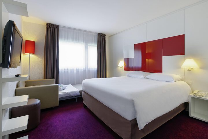 Room 20 of 90