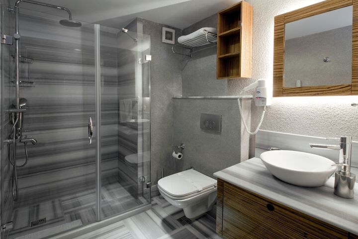 Bath Interior