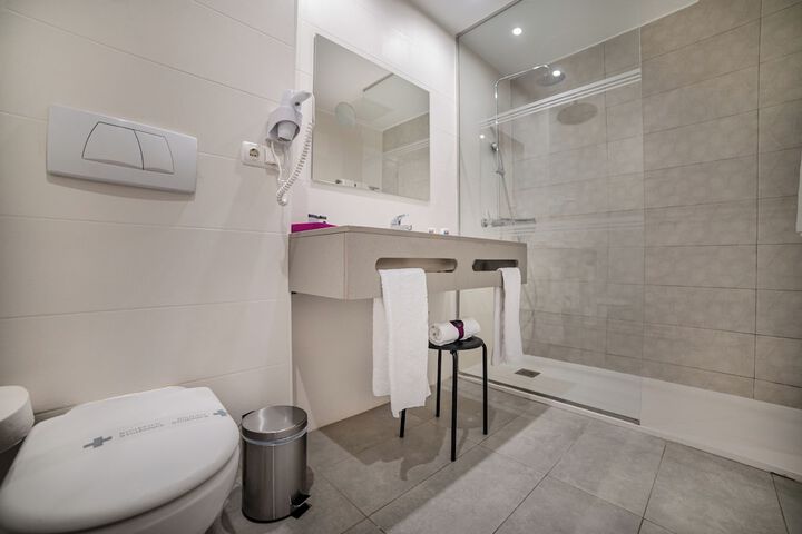 Clean Restrooms