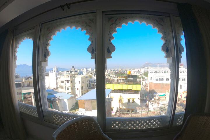 Room 4 of 56