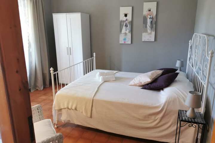 Room 7 of 27
