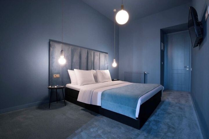 Room 7 of 116