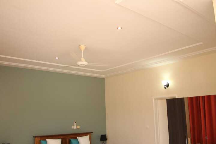 Room 39 of 144