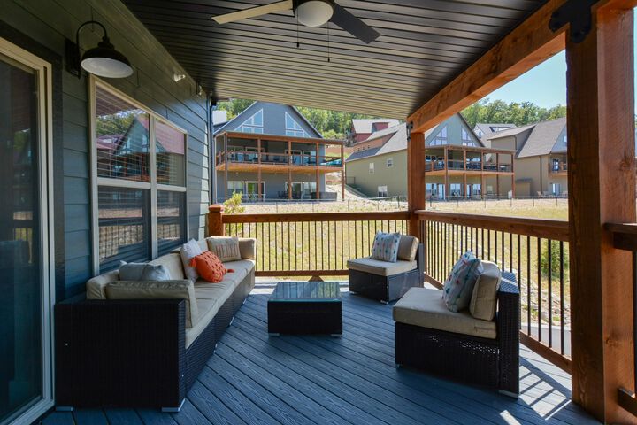 Terrace/Patio 4 of 127