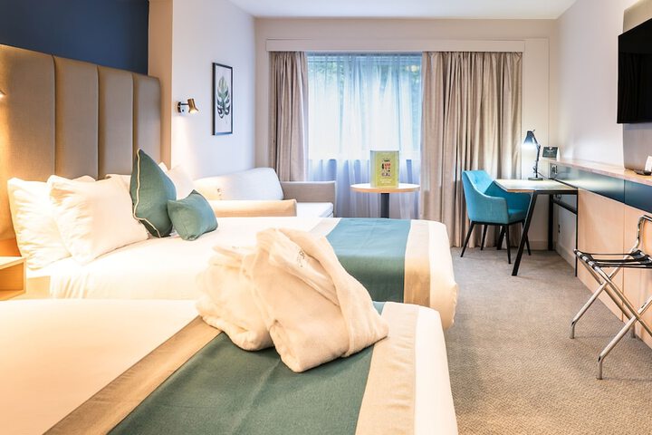 Room 45 of 190