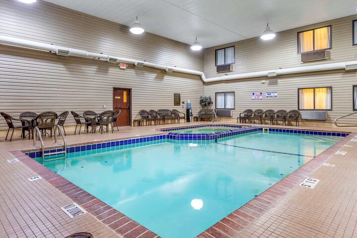 Pool 39 of 47
