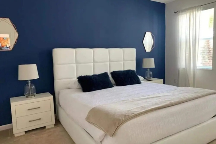 Room 2 of 16