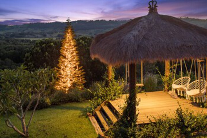 Hotel Exterior 10 of 34