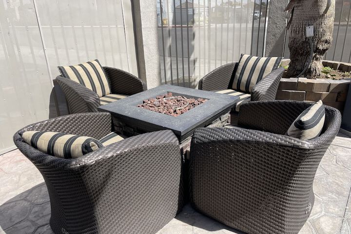 Hotel Exterior 50 of 52