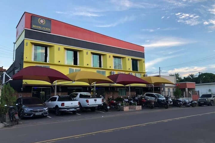 Cleia Hotel Cirino