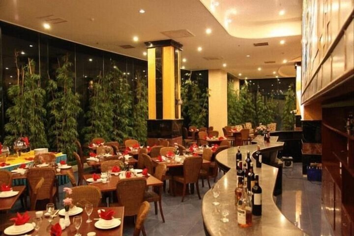 Dining Photos