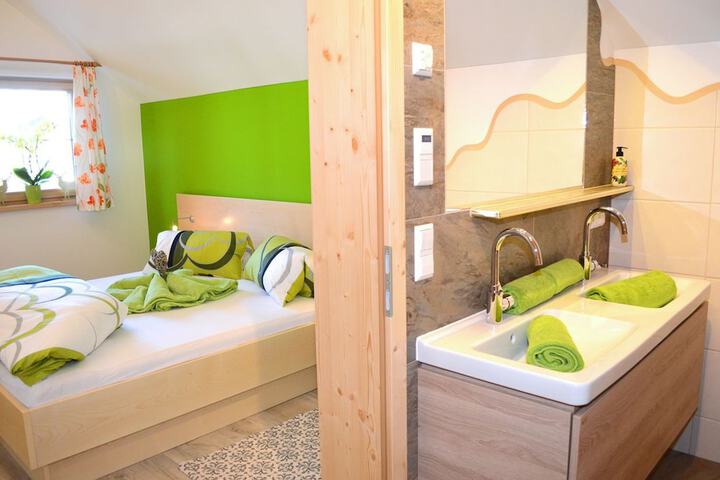 Room 2 of 29