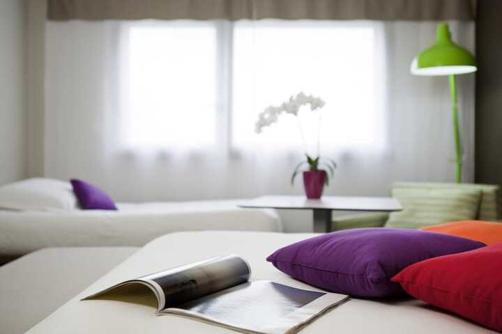 Room 15 of 37