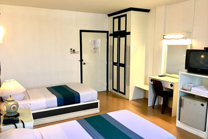 Room 36 of 44