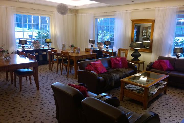 Hotel Lobby