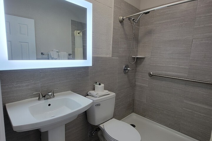 2 Double Beds (2 of 7)