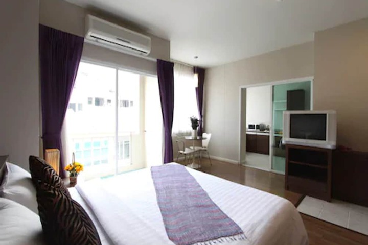 Room 21 of 42