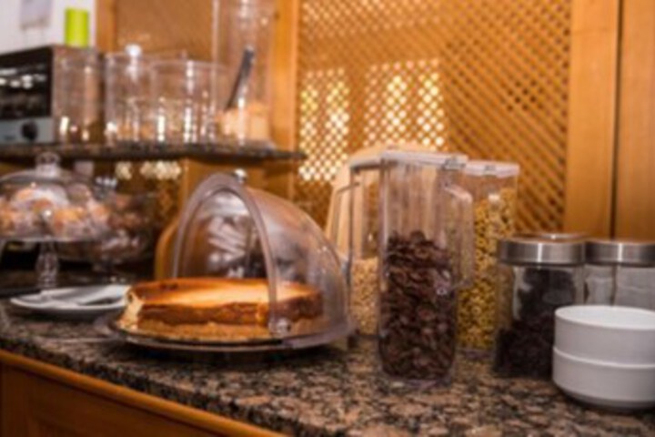 Breakfast/Coffee Service 19 of 40
