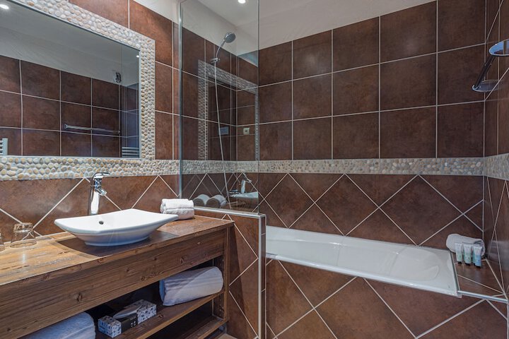 Clean Restrooms