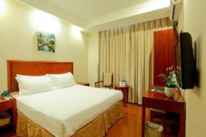 Room 14 of 14
