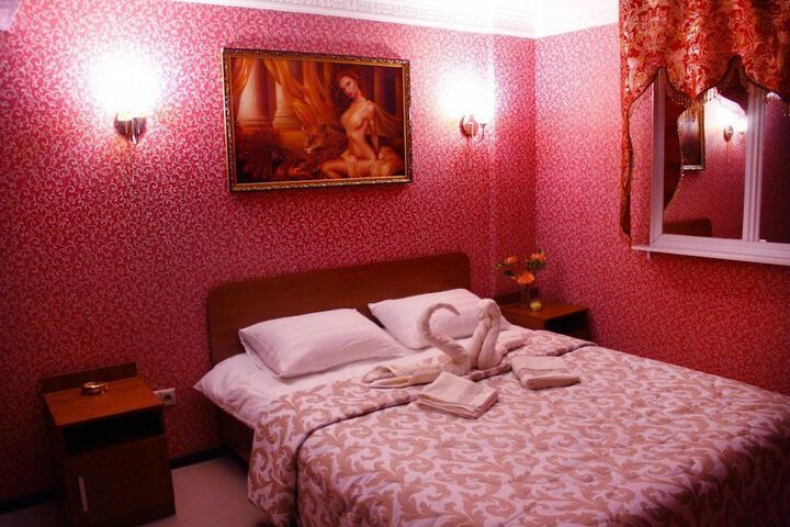 Room 7 of 68