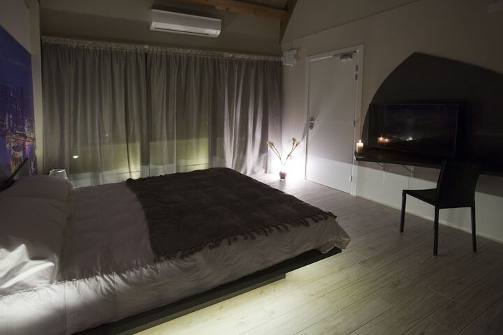 Room 14 of 71