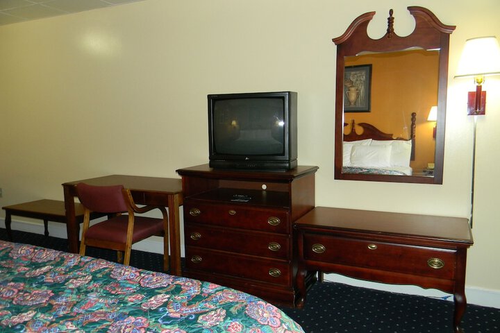 Room 9 of 21