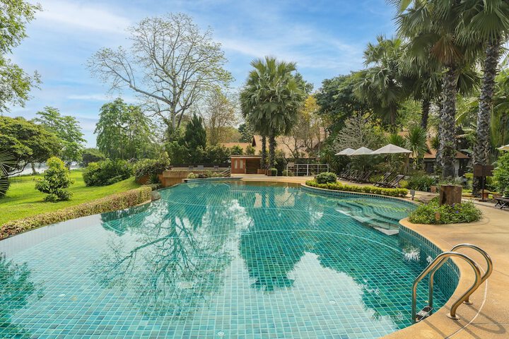 Pool 47 of 93