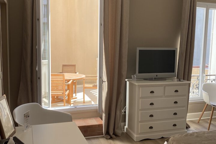Room 8 of 55
