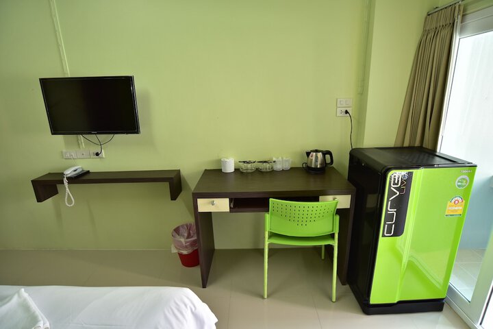 Room 5 of 17