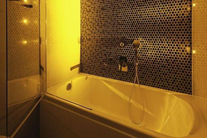 Room 28 of 45