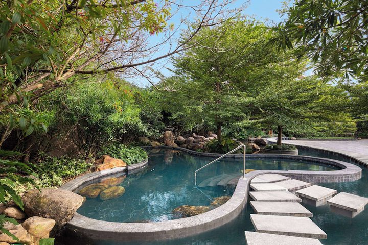 Pool 6 of 16