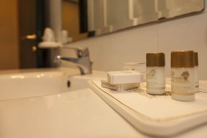Room amenity