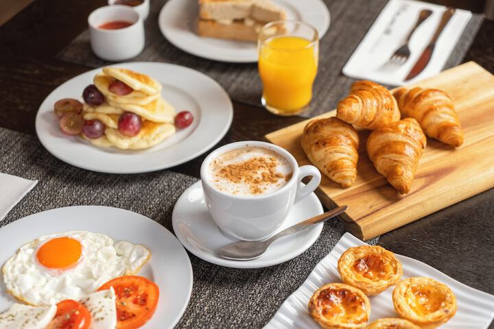 Breakfast meal