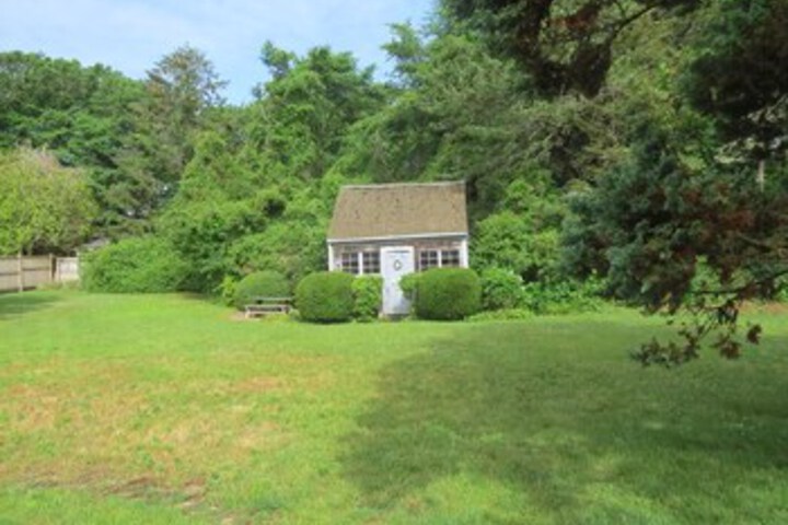 Property Grounds 24 of 32