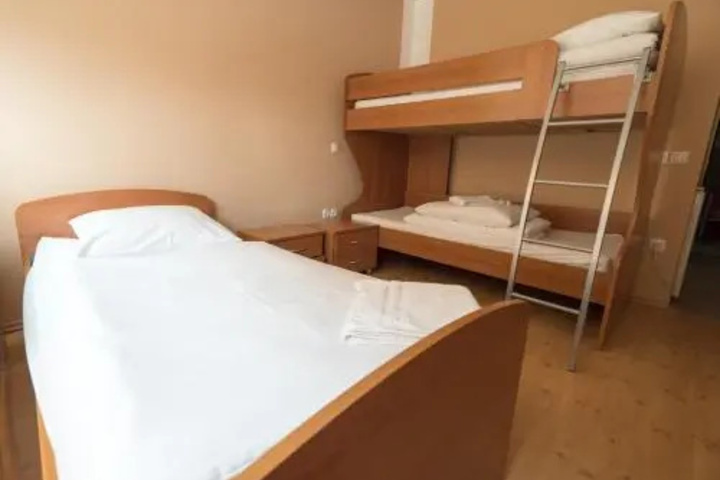 Room 3 of 12