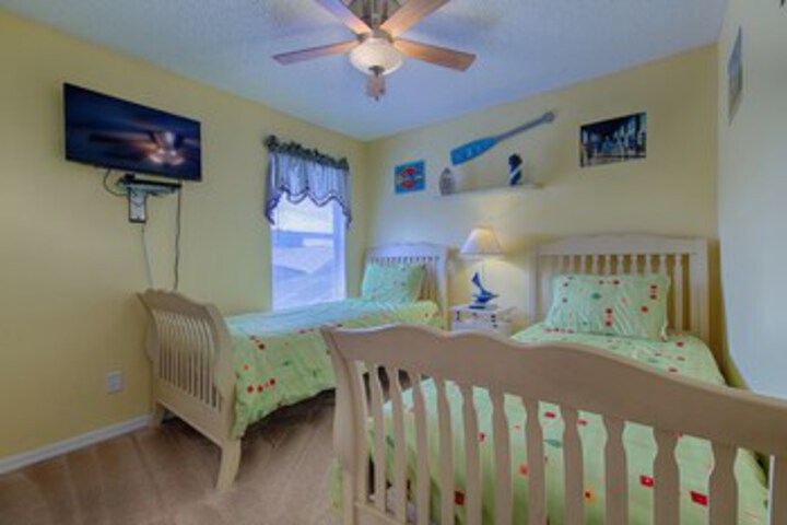 Room 168 of 272