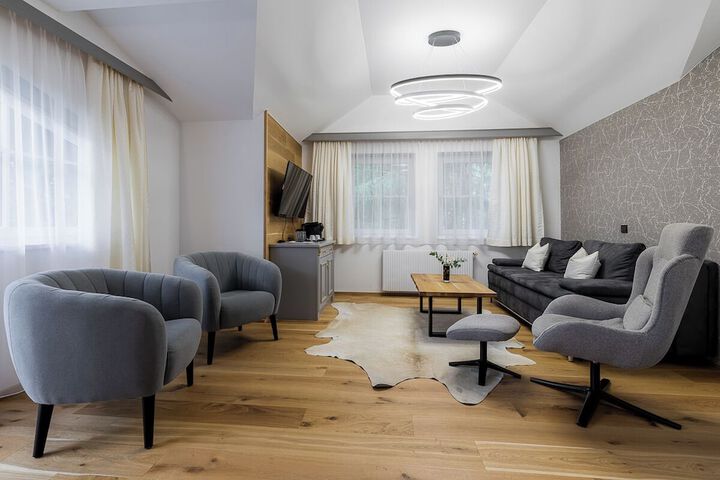 Room 75 of 199