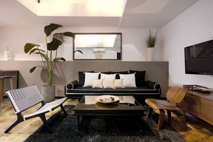 Room 16 of 114