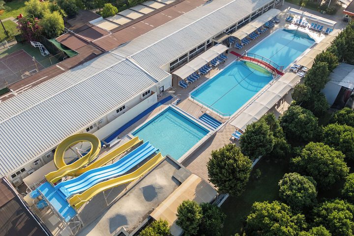 Pool 25 of 121