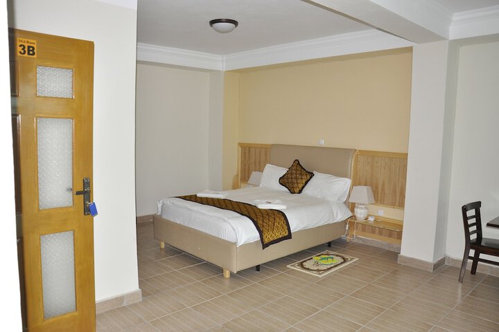 Room 15 of 36
