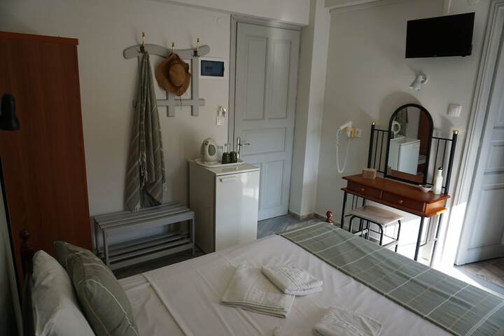 Room 29 of 102