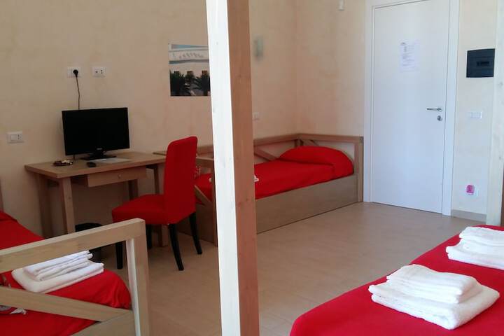 Room 5 of 43