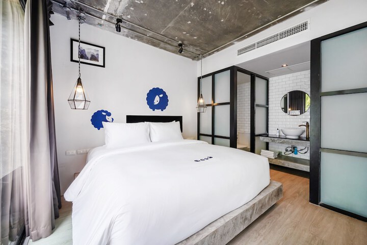 Room 29 of 96