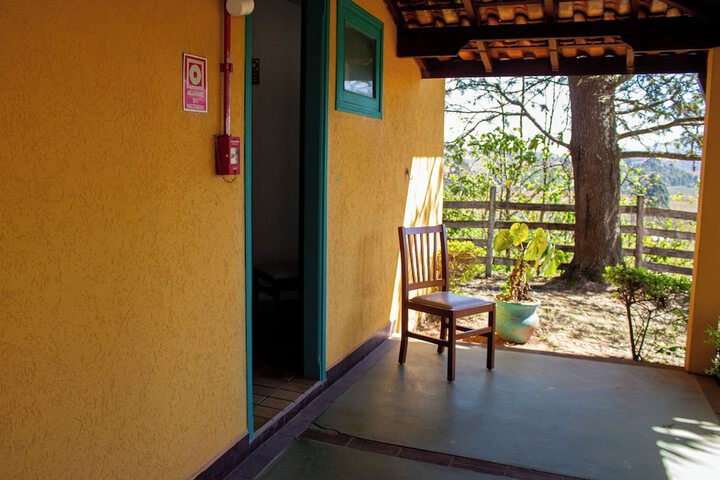 Room 14 of 143