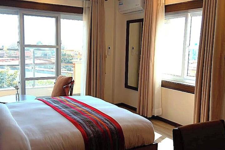 Room 25 of 121