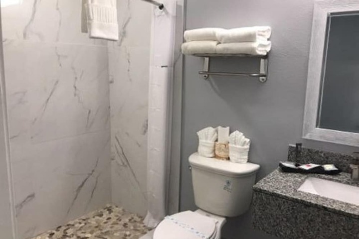 Room 11 of 22