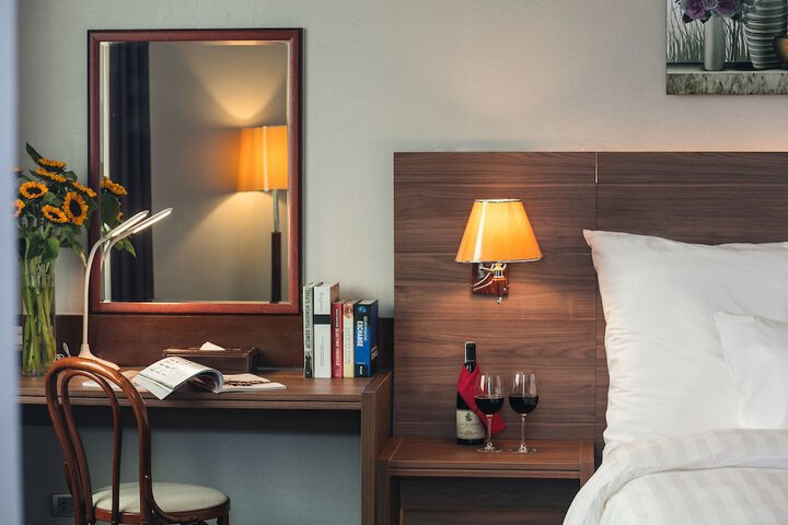 Room 21 of 59