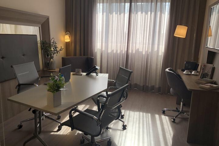 Room 12 of 72