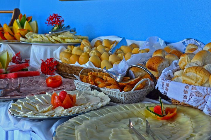 Dining 64 of 100
